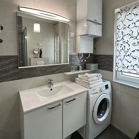 Apartment B For Rent