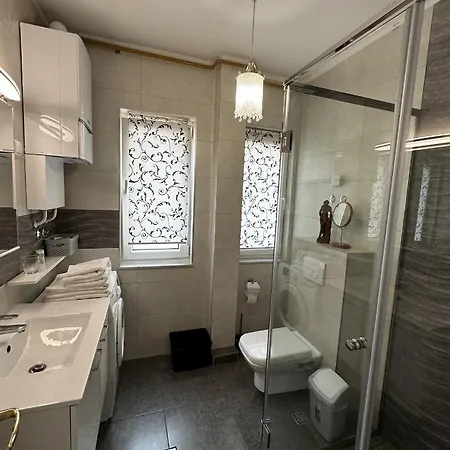 B For Rent Apartment *