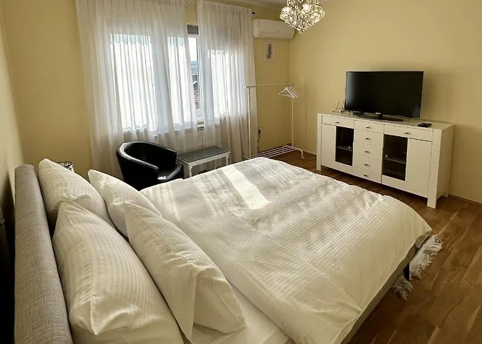 B For Rent Apartman *